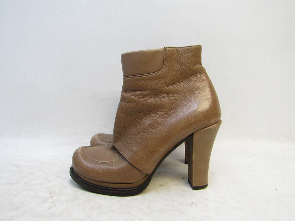 Chie Mihara Womens Size 38.5 EUR Beige Leather Zip Ankle Fashion Boots Bootie